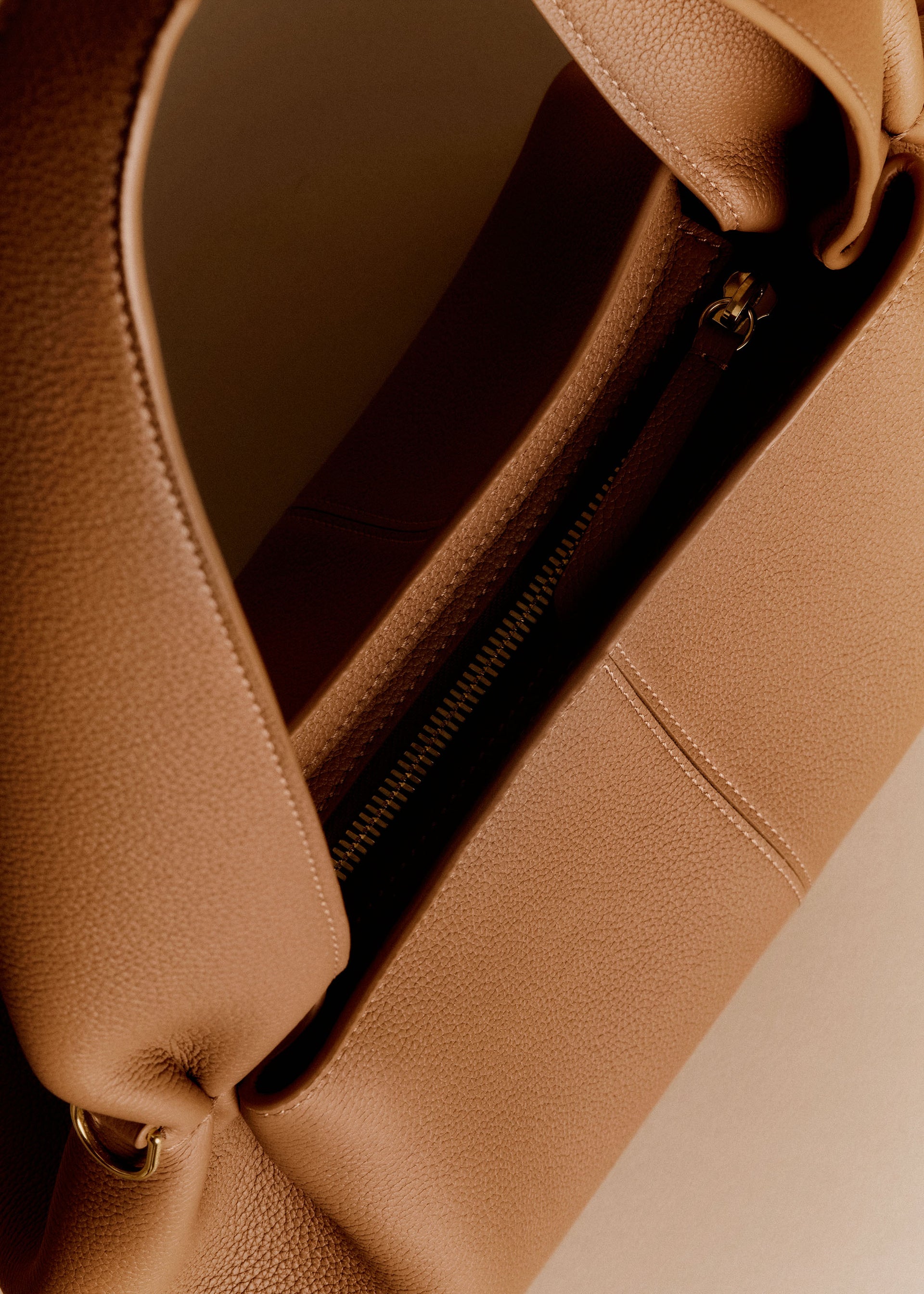 Numéro Neuf East-West - Textured Camel