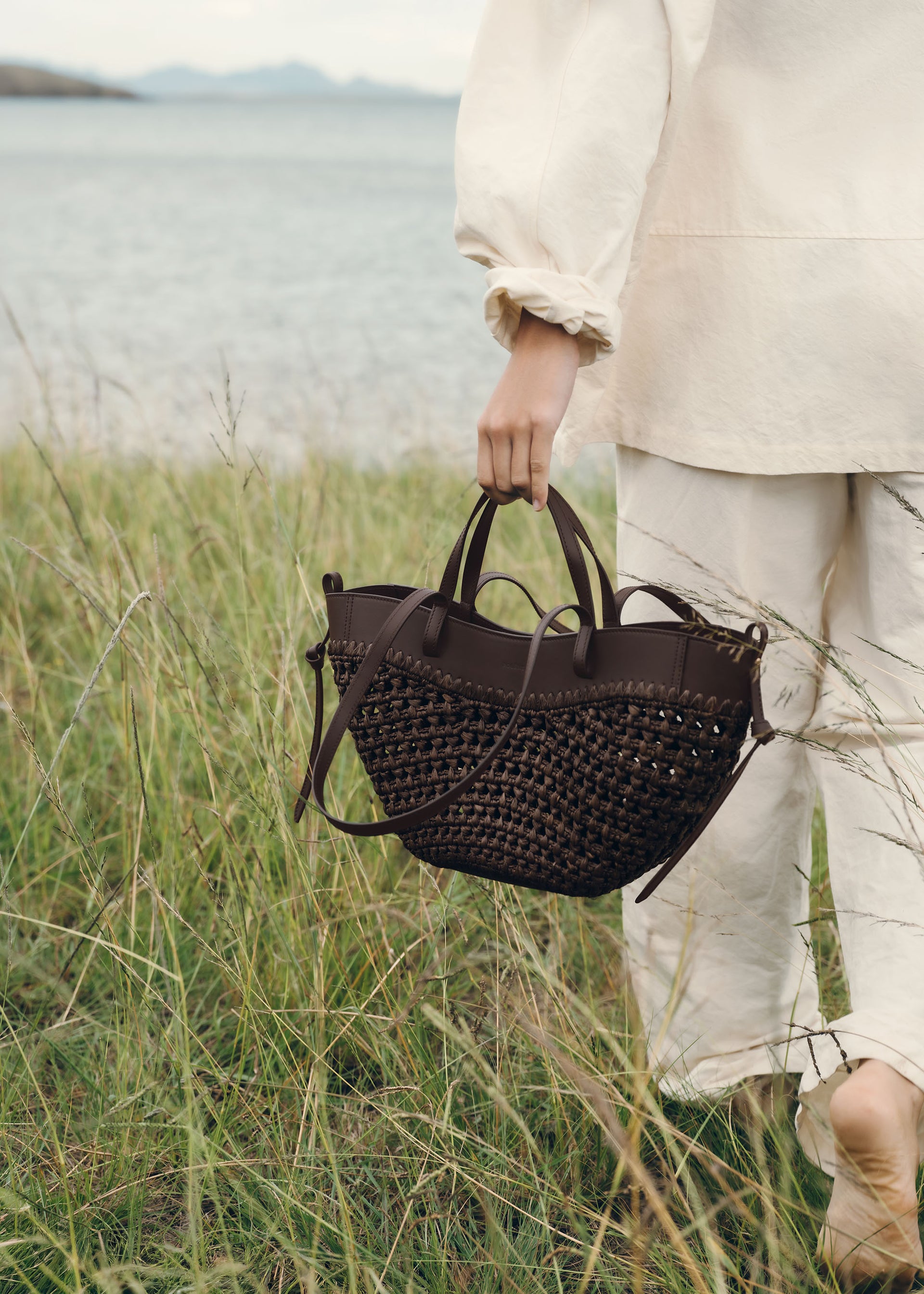 Cyme Mini - Raffia Ebony