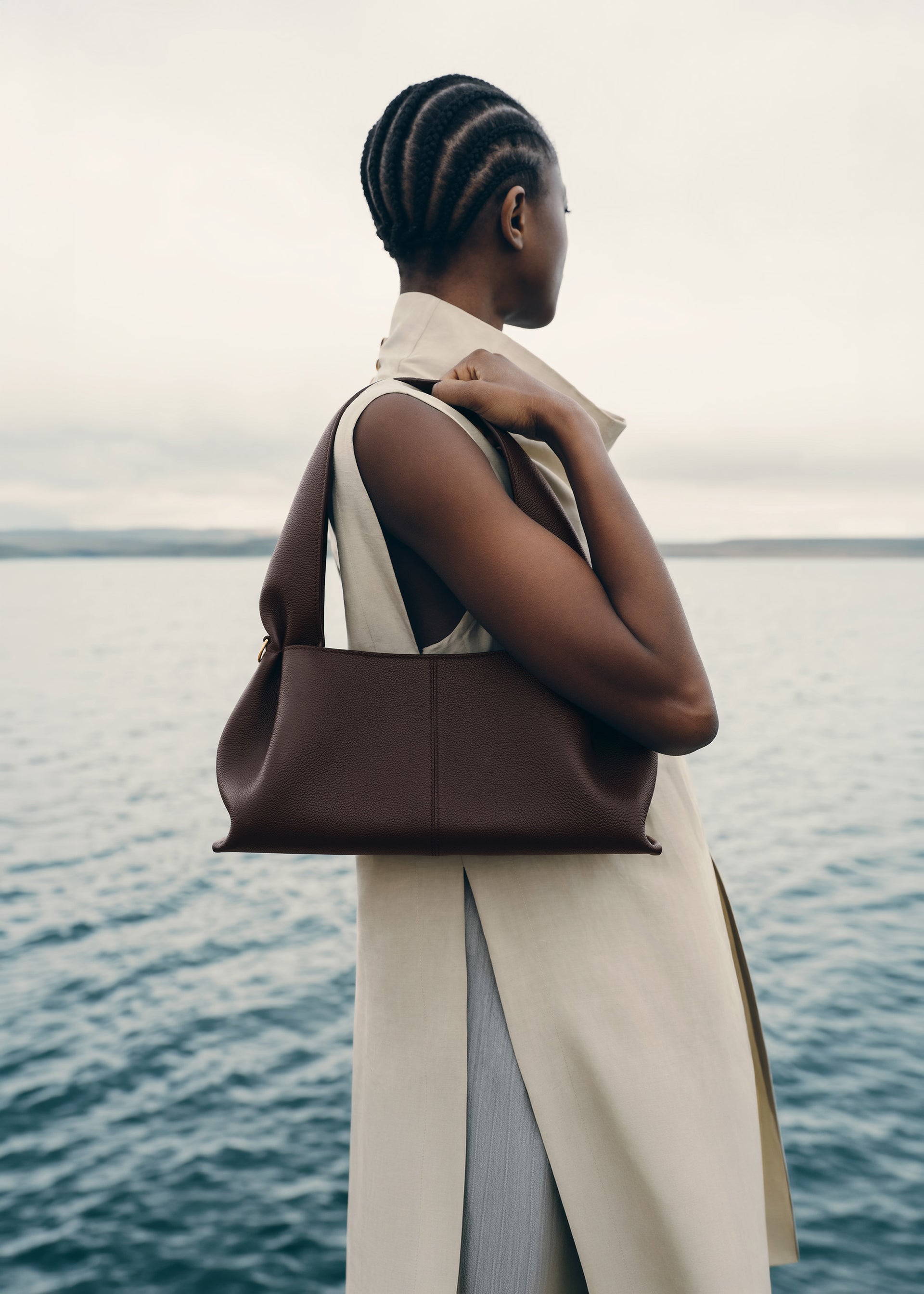 Numéro Neuf East-West - Textured Ebony